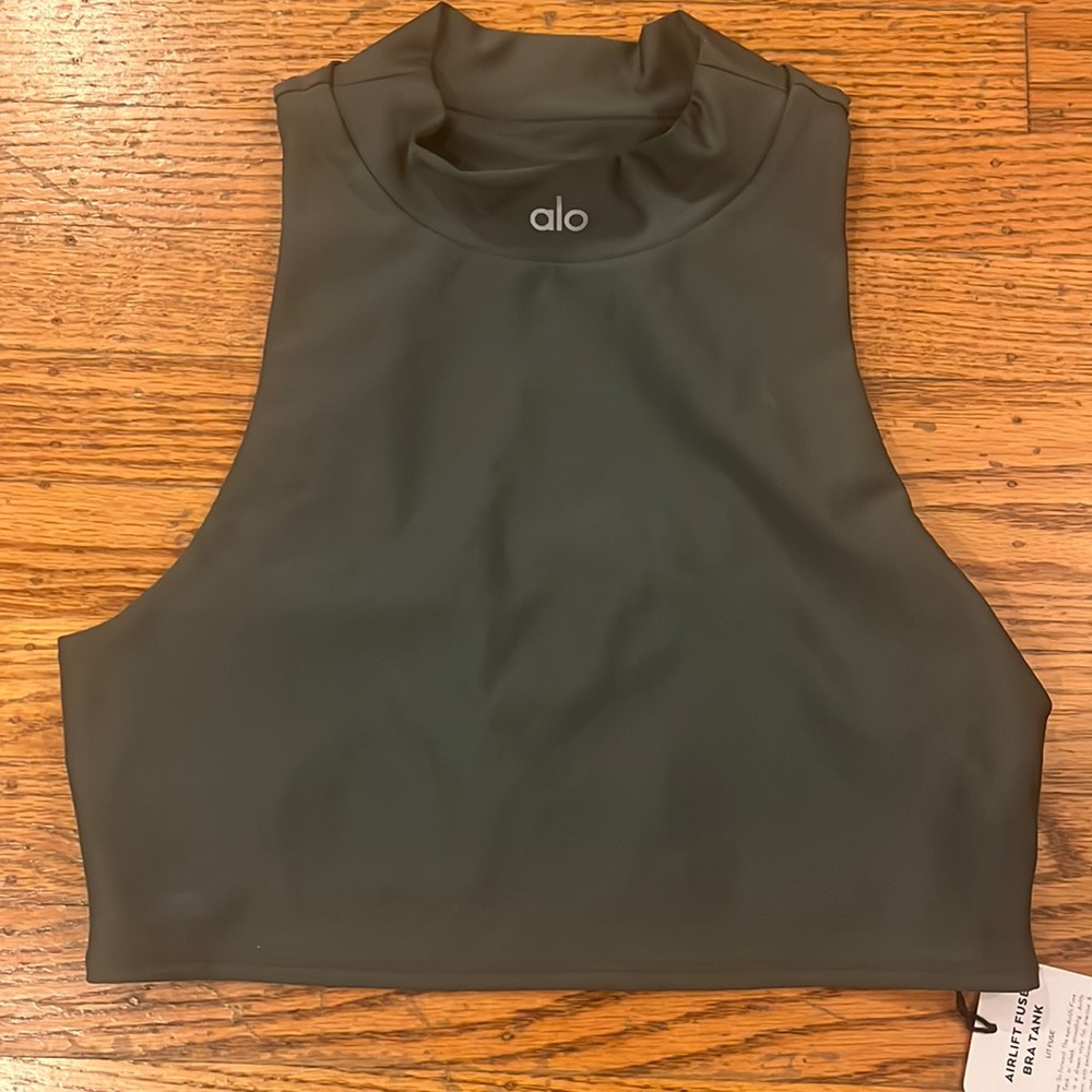 ALO Yoga Airlift Fuse Bra Tank Size Medium NWT